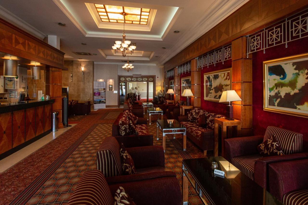 Hamlet Court Hotel Johnstown Bridge Екстериор снимка
